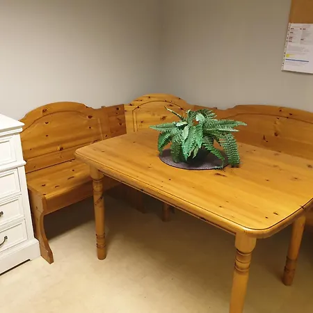 호스텔 Koselig I Sentrum 5 Soveplasser Gratis Parkering Og Gratis Internett *