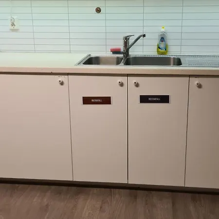 Koselig I Sentrum 5 Soveplasser Gratis Parkering Og Gratis Internett Hostel